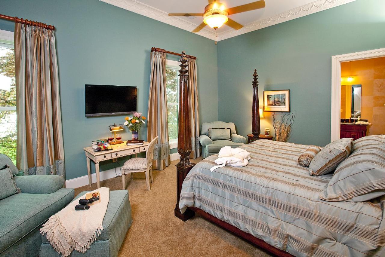 ורשה Riverside Inn Bed And Breakfast מראה חיצוני תמונה