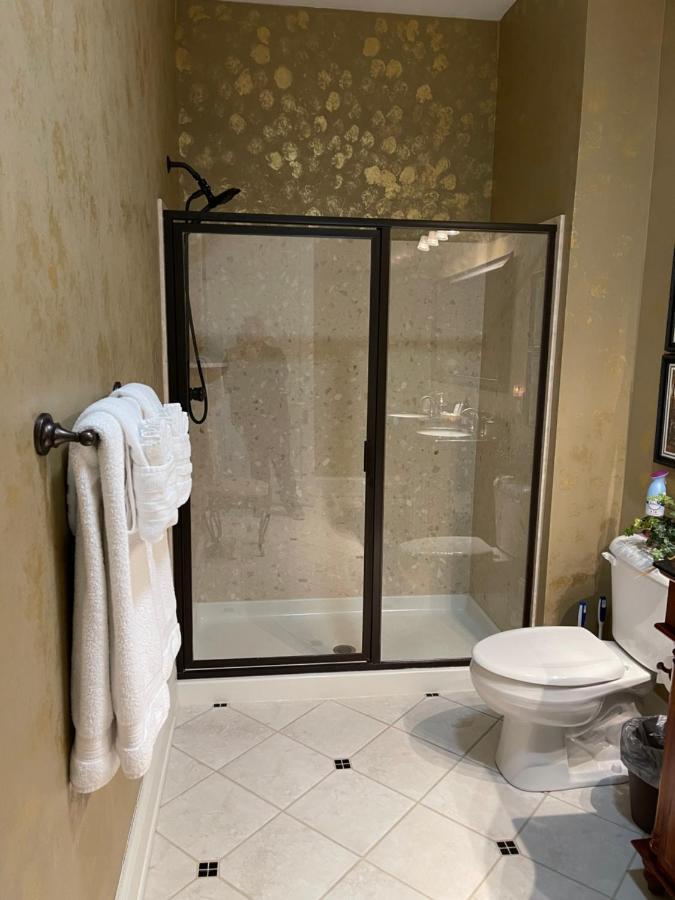 ורשה Riverside Inn Bed And Breakfast מראה חיצוני תמונה
